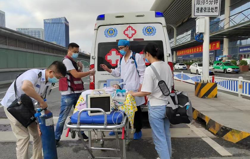 上海救护车出租公司